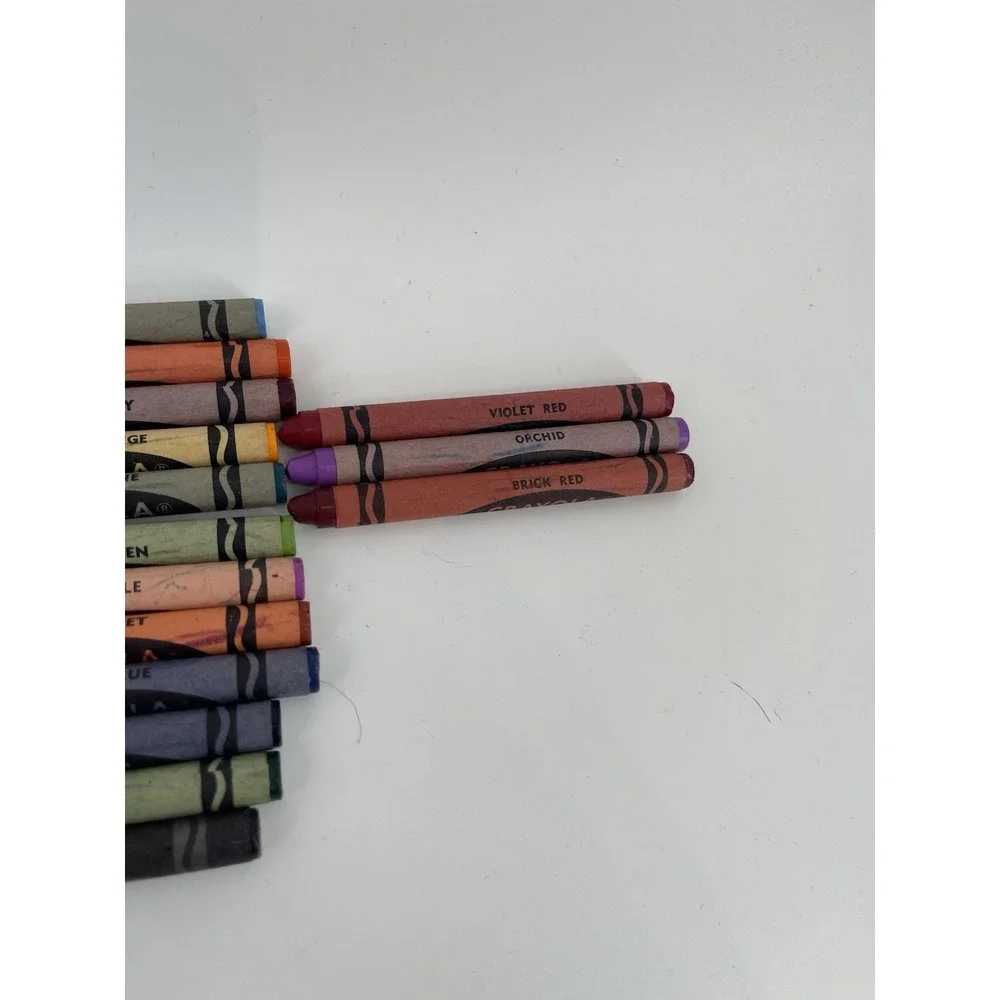 N/A vintage crayola